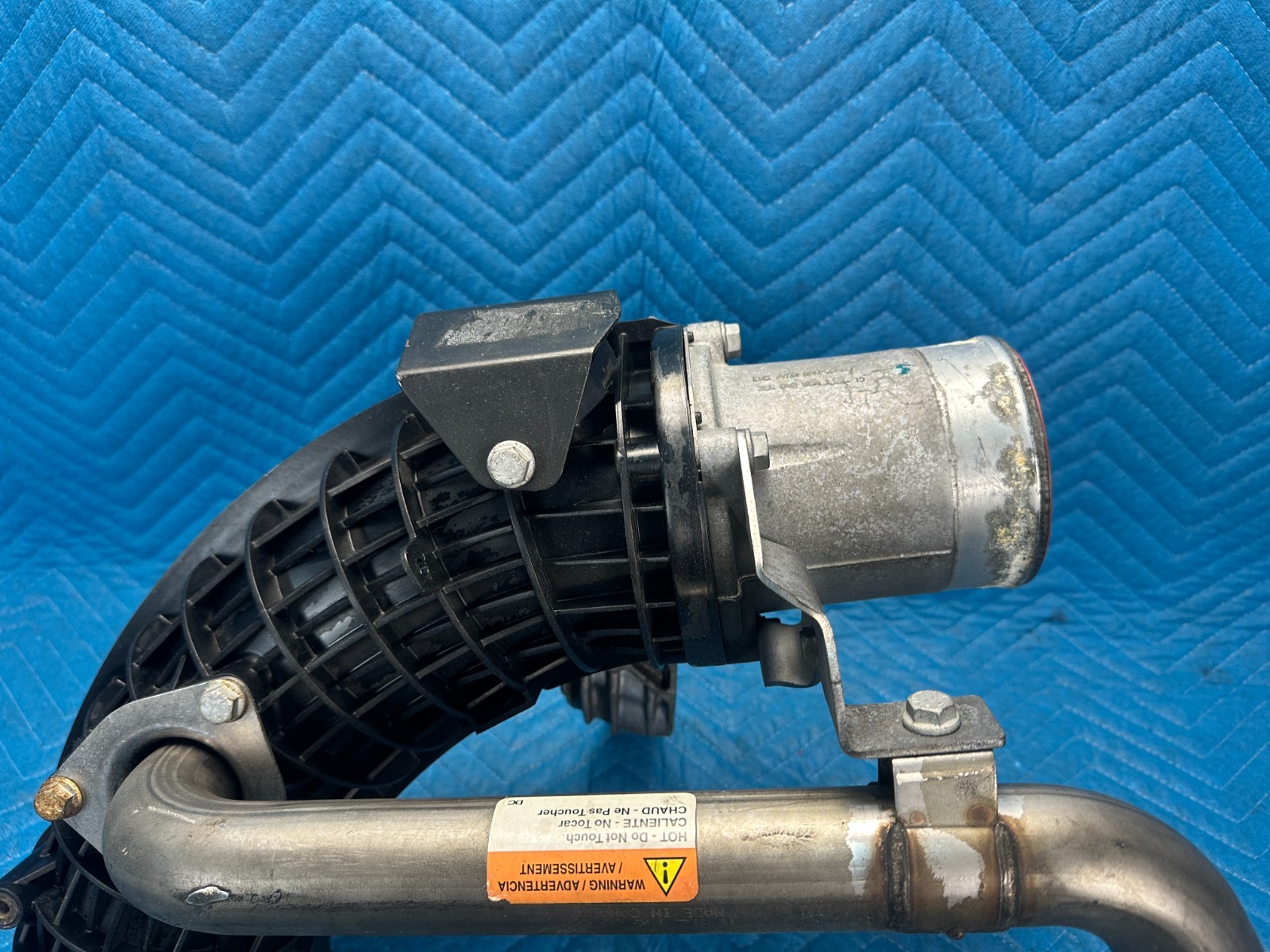 Freightliner Cascadia 126 DD15 Engine Intake Manifold Assembly 2020 OEM
