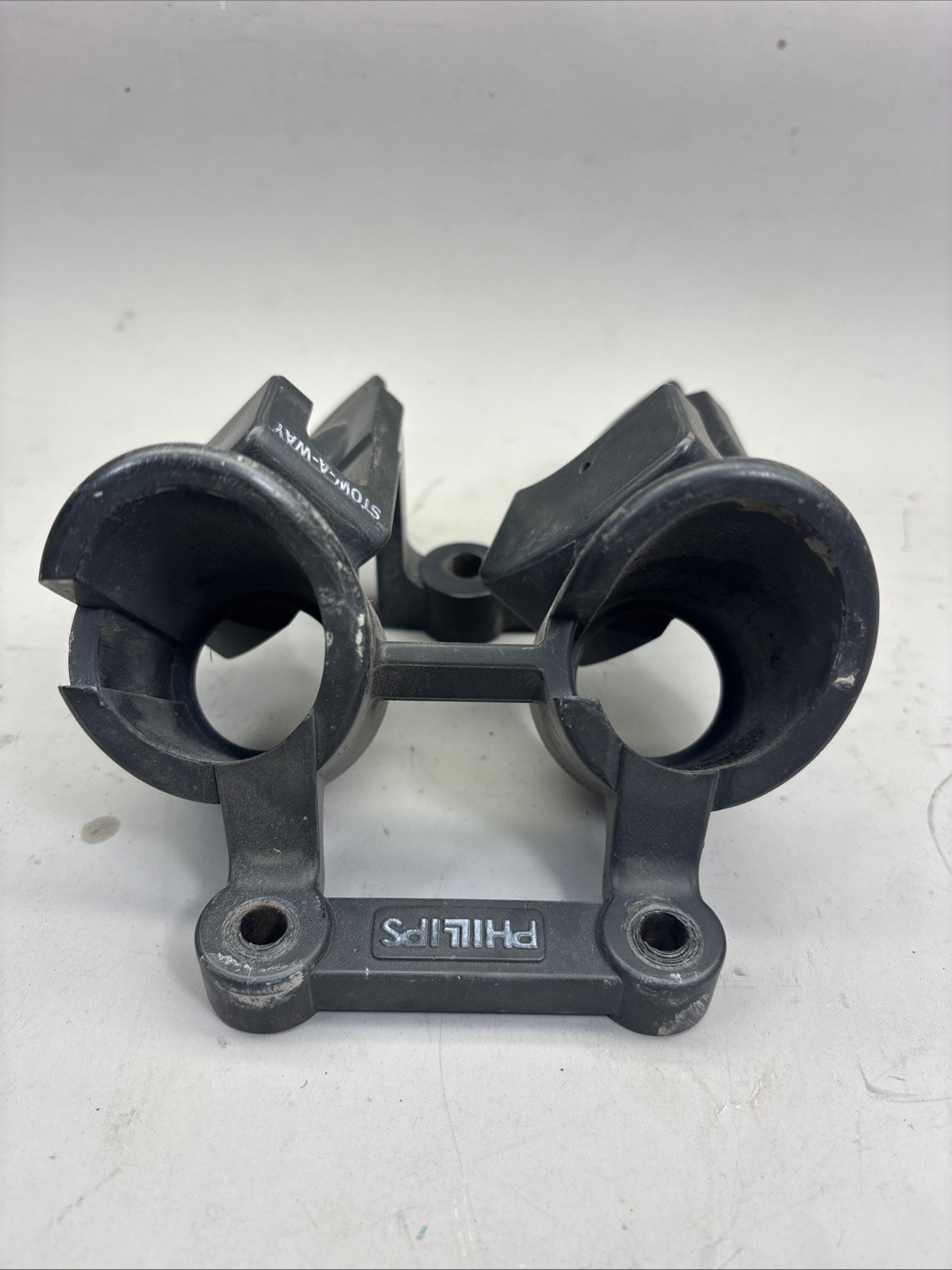 Phillips Holder Glad Hand double holder 15-042 DOUBLE COUPLER AND PLUG HOLDER