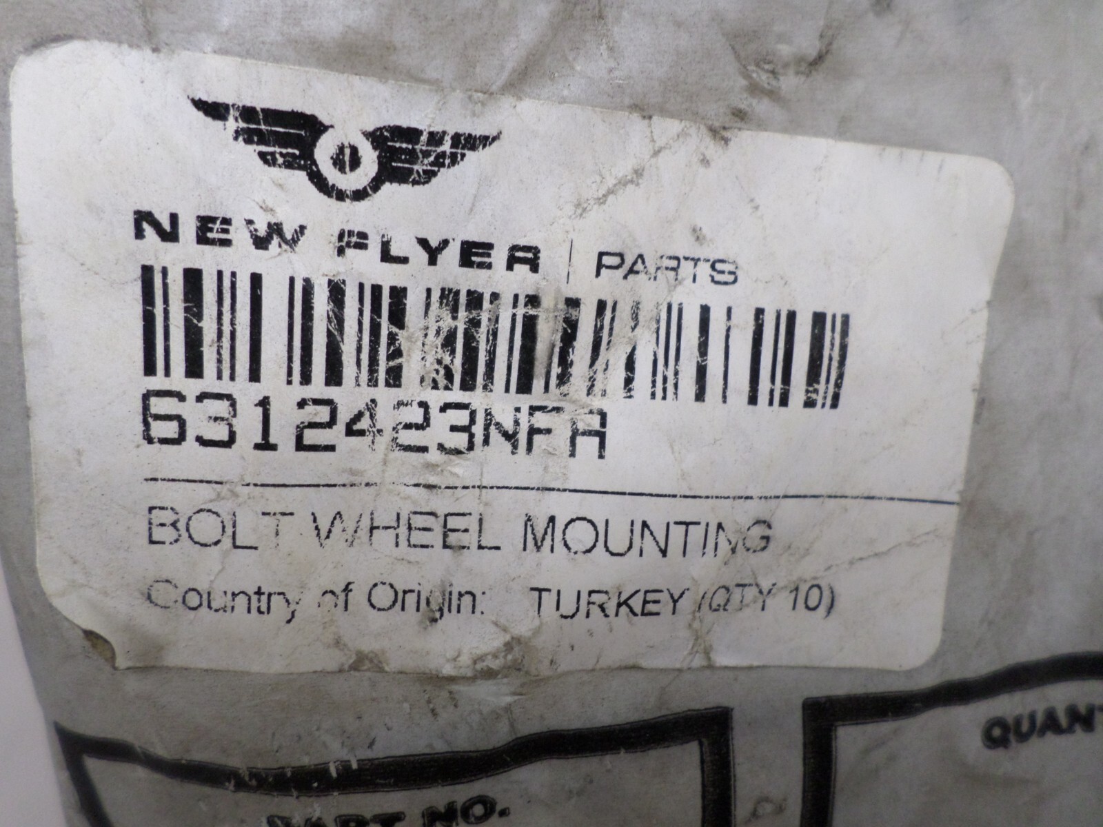 10 – New Flyer 6312423NFA Clipped Head Wheel Studs / Bolts M22X1.5X105