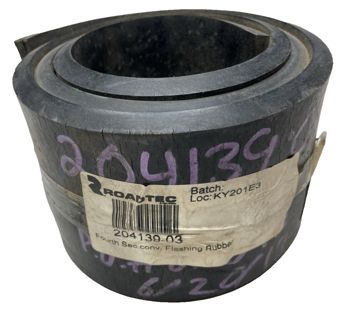 Roadtec 204139-03 Forth Section Conv Flashing Rubber With Small Cracks