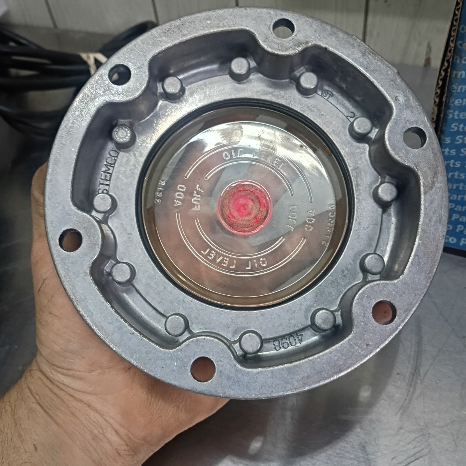 Stemco 4098, 340-4098 Aluminum 5-1/2” 6-Bolt Wheel Hub Cap