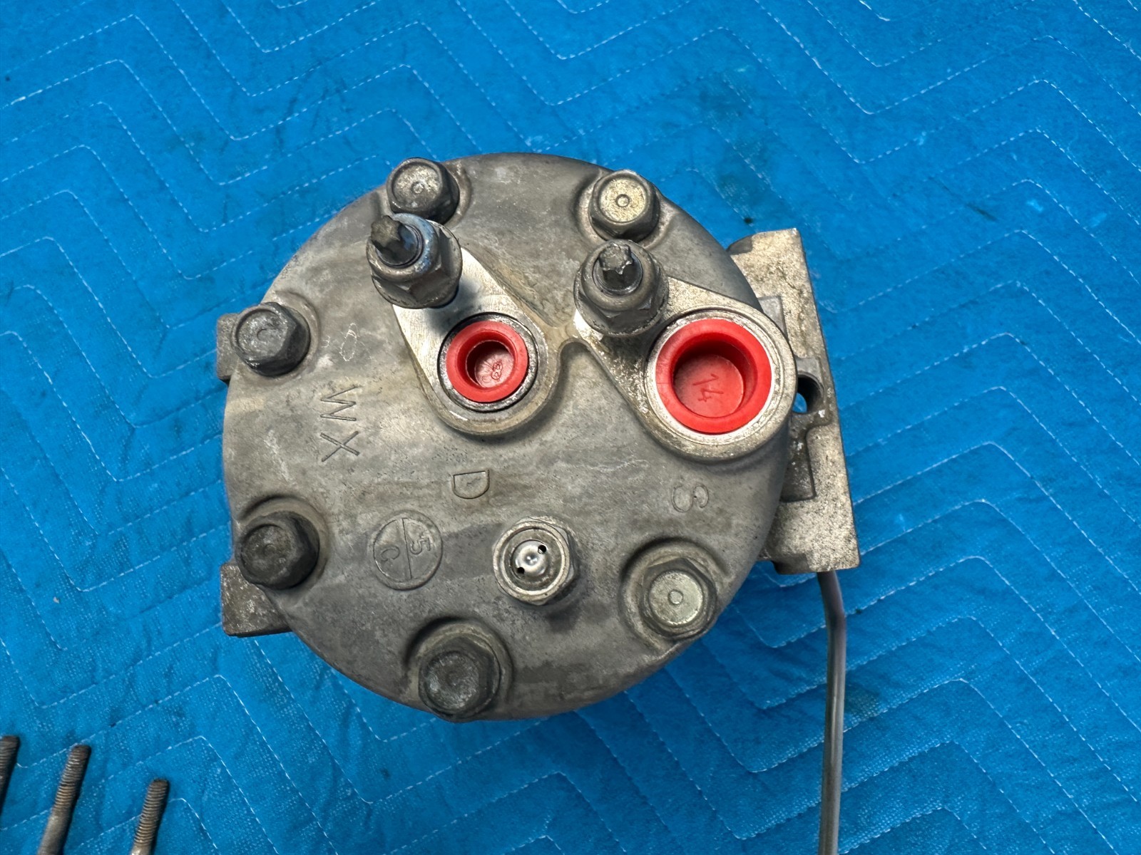 OEM Kenworth T680 Paccar MX-13 Engine AC Compressor 2020