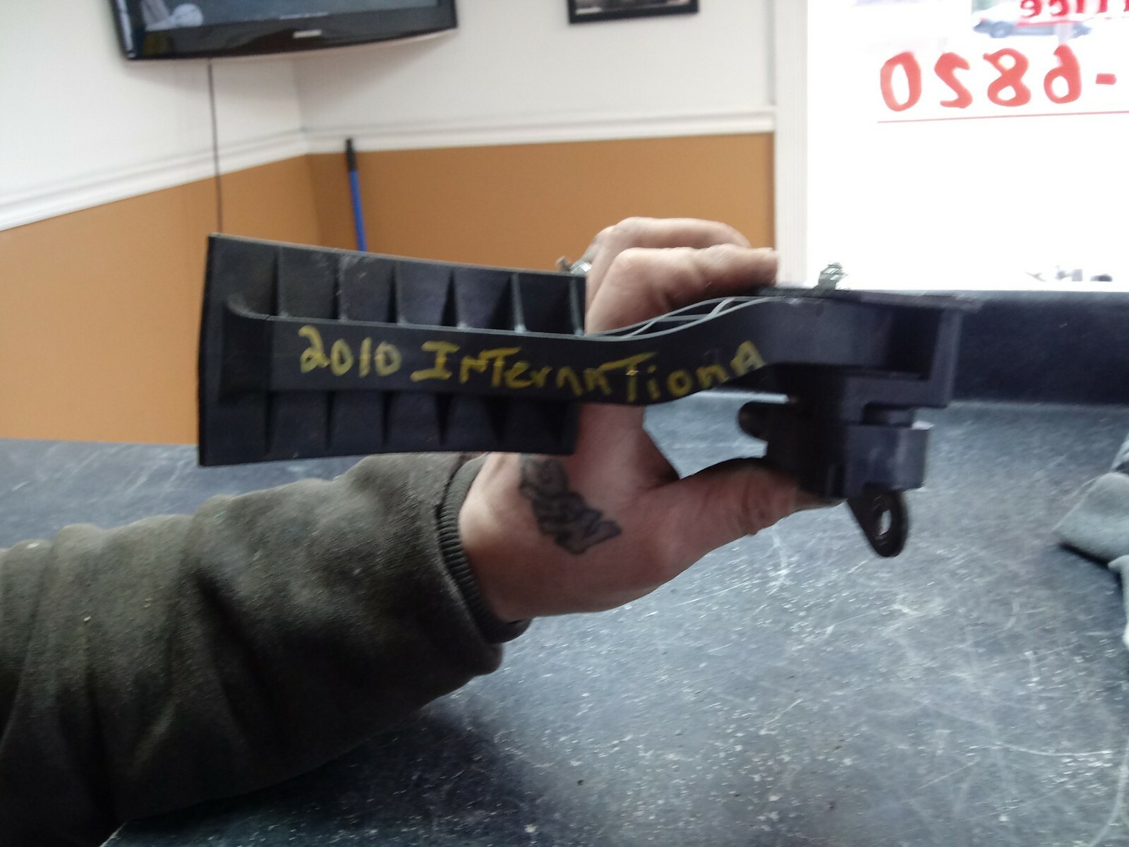 2010 INTERNATIONAL FUEL ACCELERATOR PEDAL BENDIX 5020021