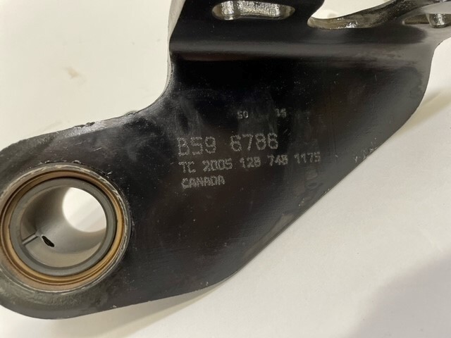 MERITOR AIR BRAKE CHAMBER BRACKET 596786