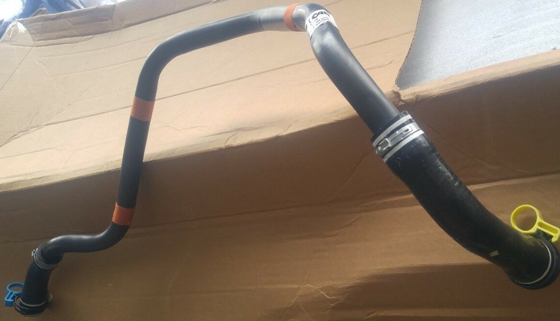 New OEM Paccar Molded Hose Assembly 18G26210218 2118305 60-15256 (G1BA)