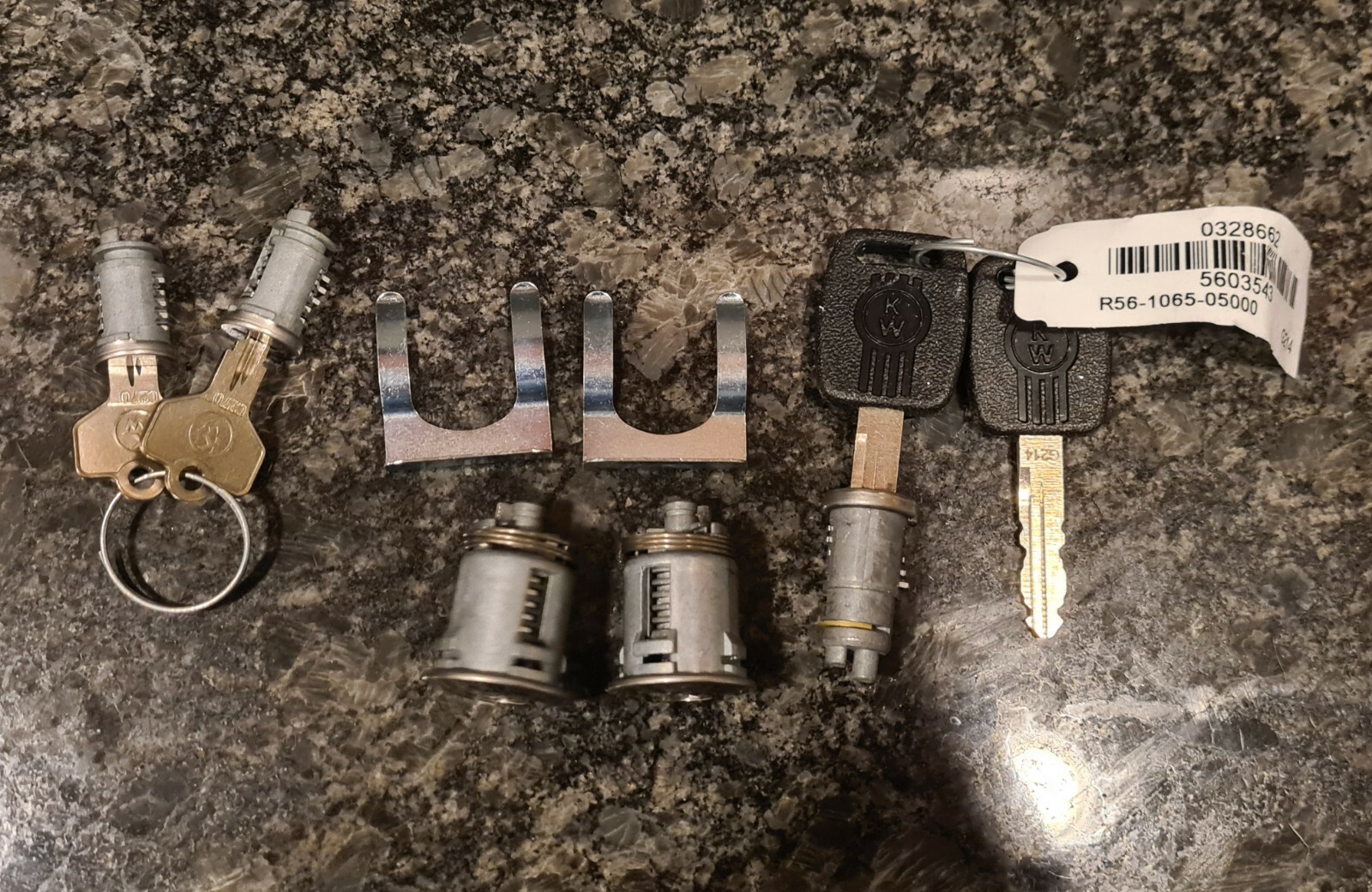 KENWORTH Ignition Tool Box Door Locks Keys Lockset OEM Made in USA