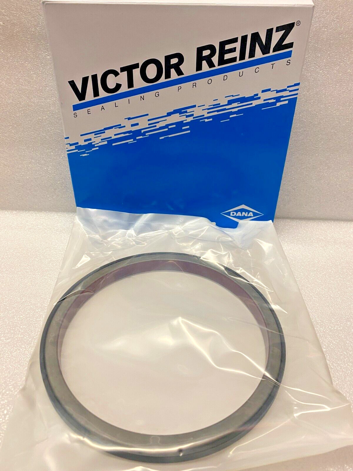 Paccar Crankshaft Seal 1876190PE MADE IN GERMANY