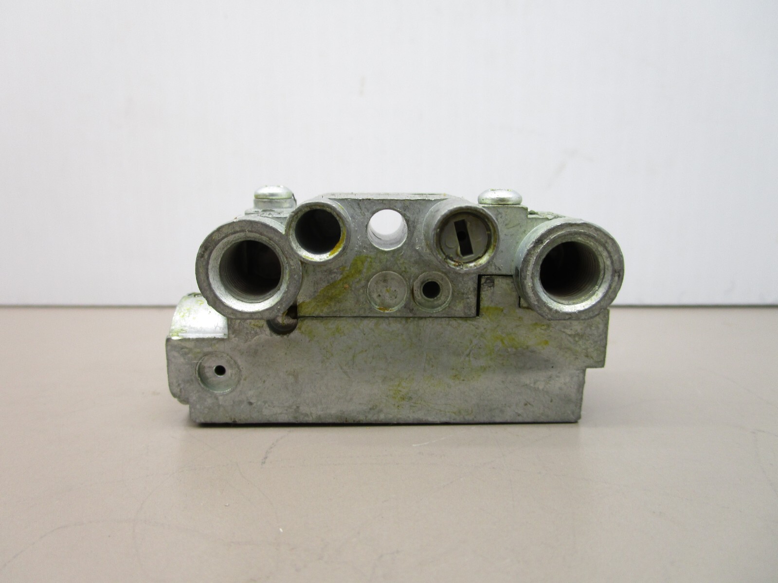 Sprague Pneumatic windshield Wiper Motor Air Control Valve Switcher Section