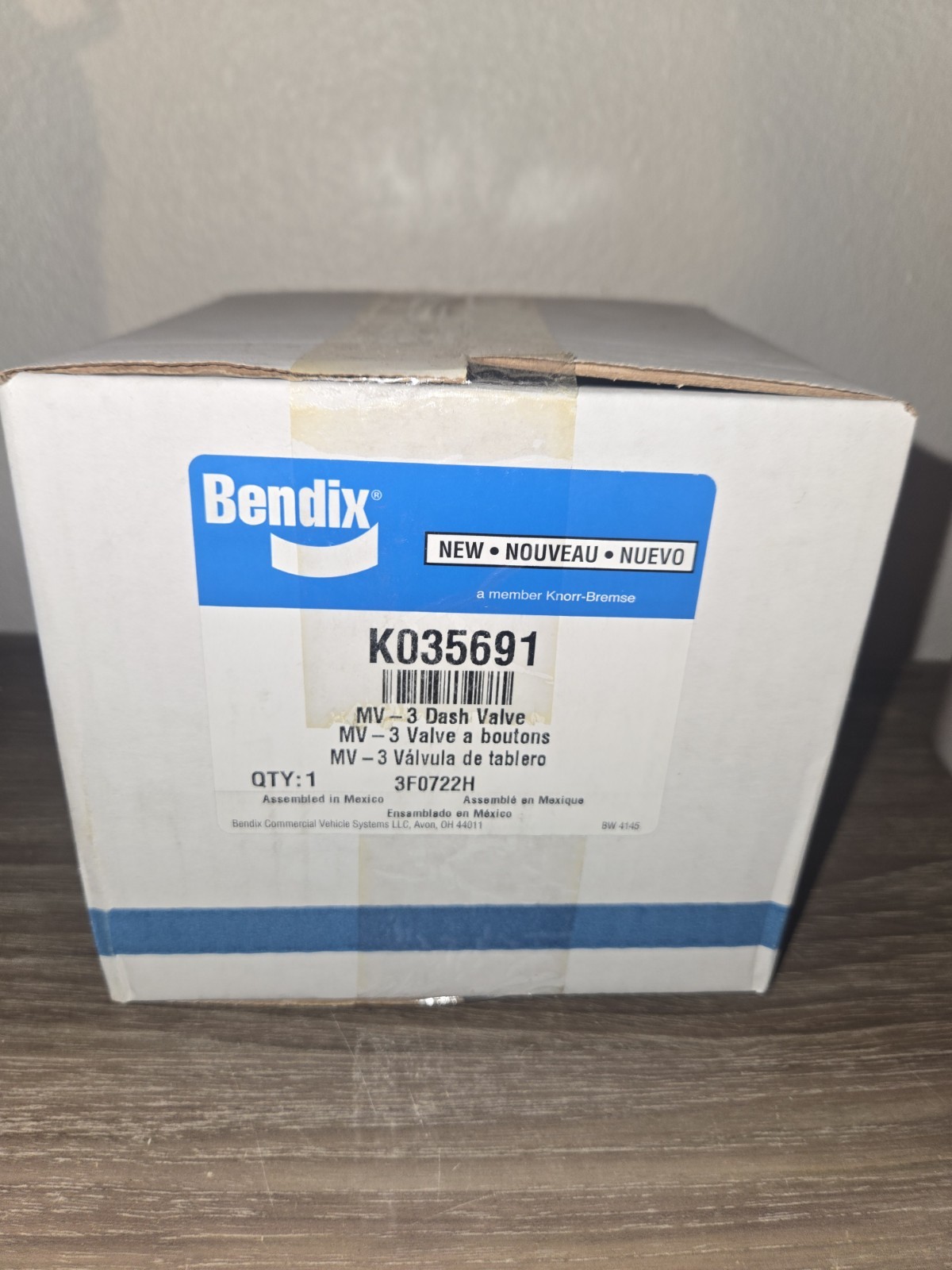 Bendix K035691 MV-3 Dash Air Brake Control Valve For Volvo VNL, New In Box