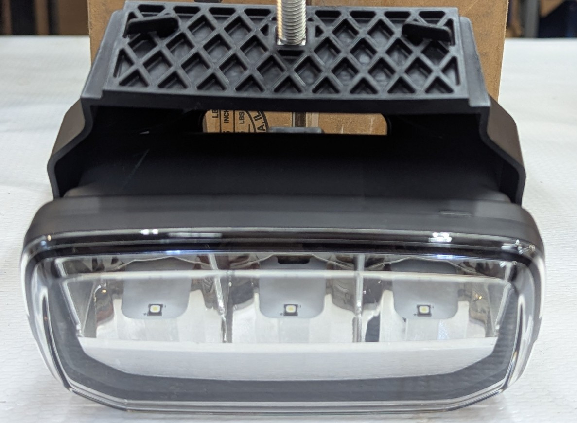 3778847C92 International LED Fog Light For HV trucks Slim Bracket Stud Mount