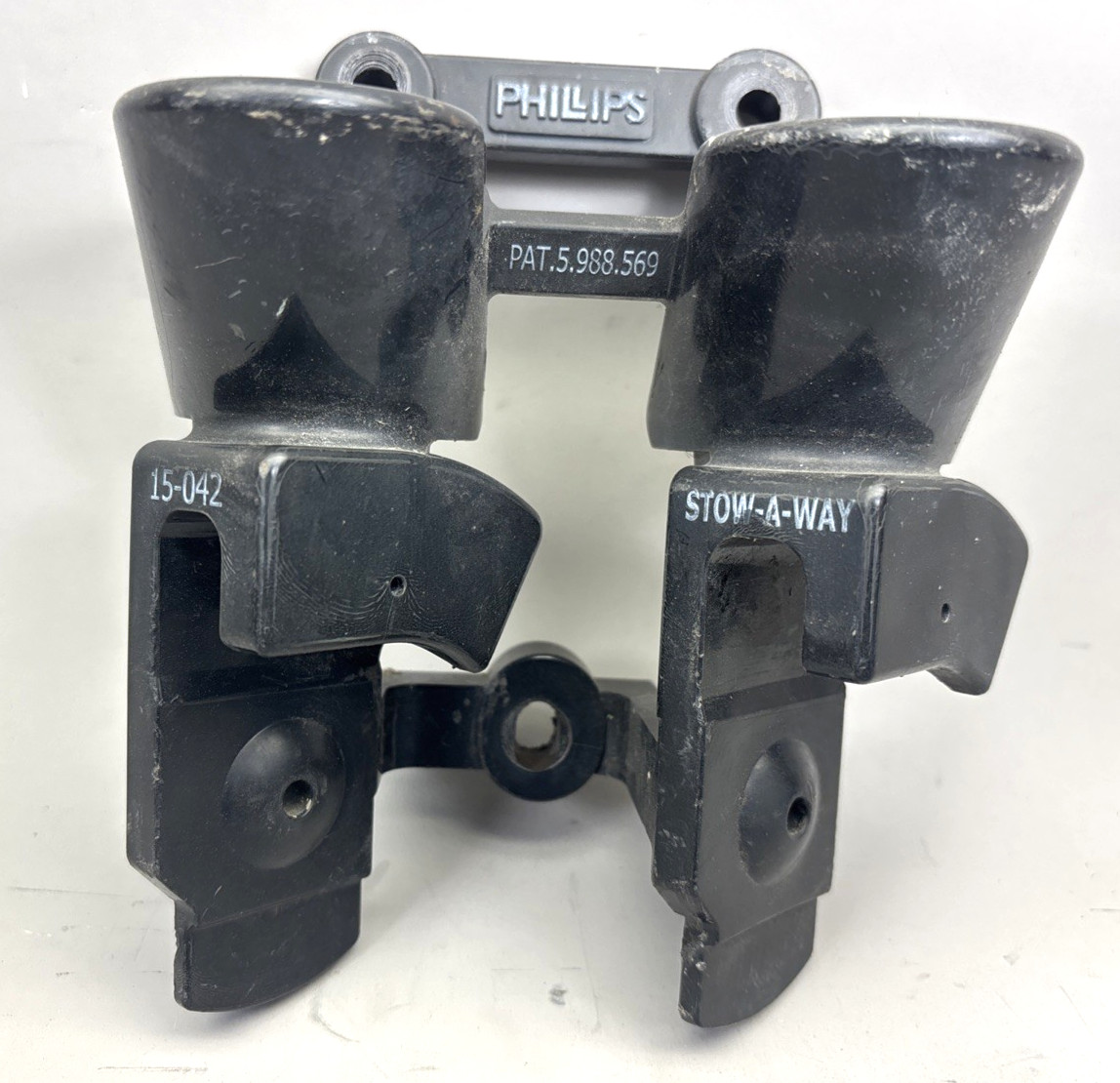 Phillips Holder Glad Hand double holder 15-042 DOUBLE COUPLER AND PLUG HOLDER