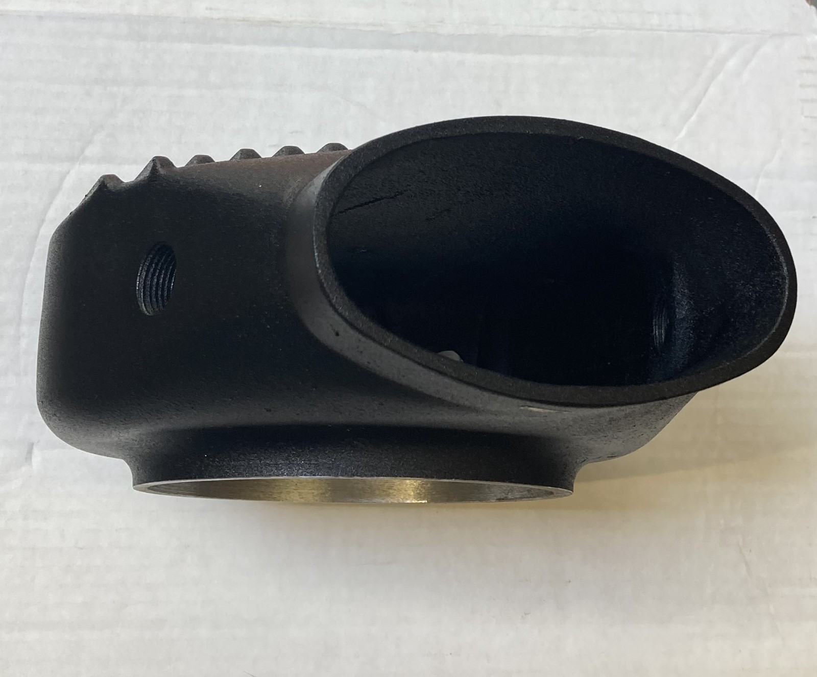 Air Plenum, cast aluminum, 4 inch oval, machined for throttle body or carburetor