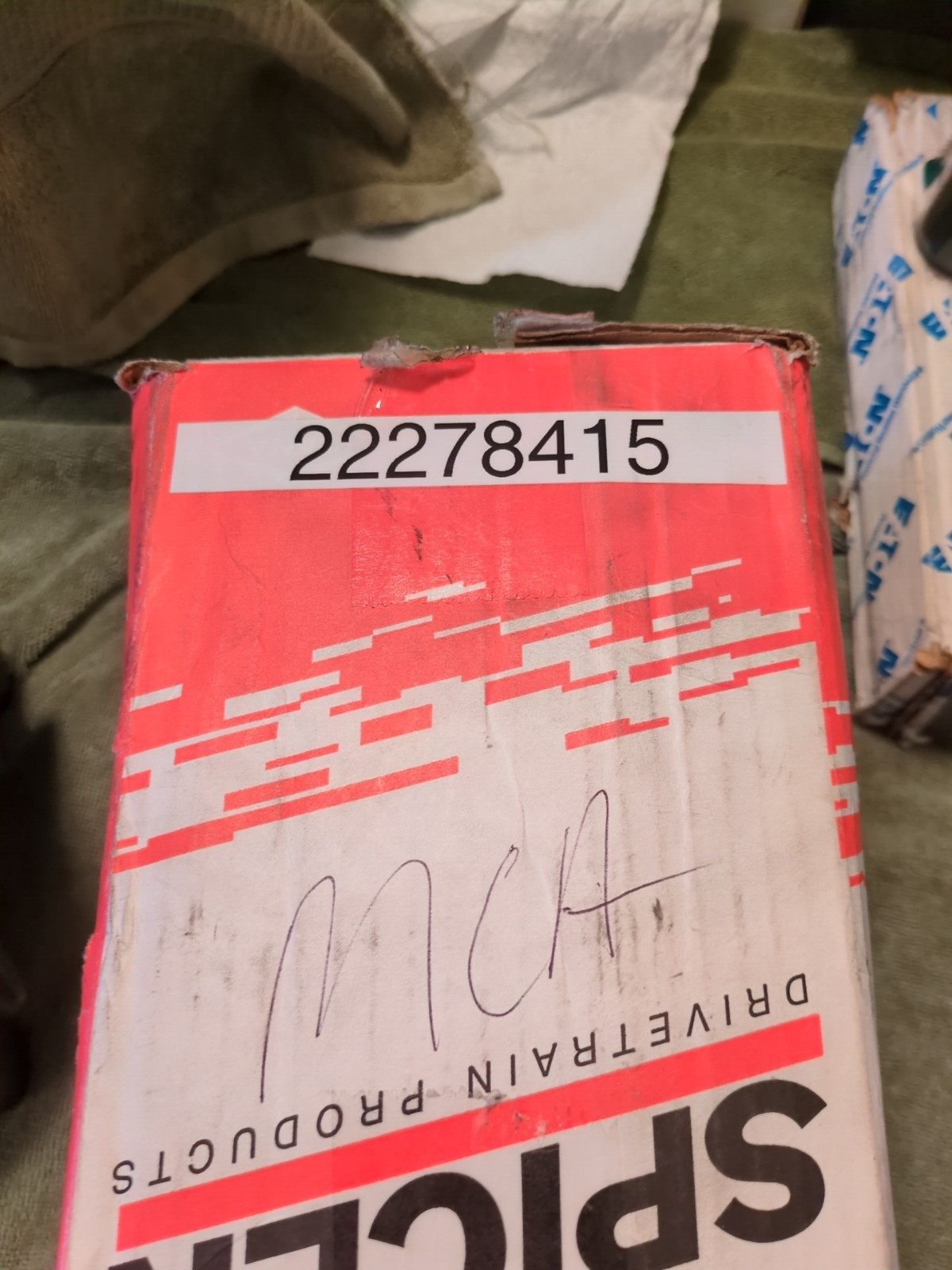 Dana Spicer Volvo #22278415 A1CV End Yoke 350-4-61-1X
