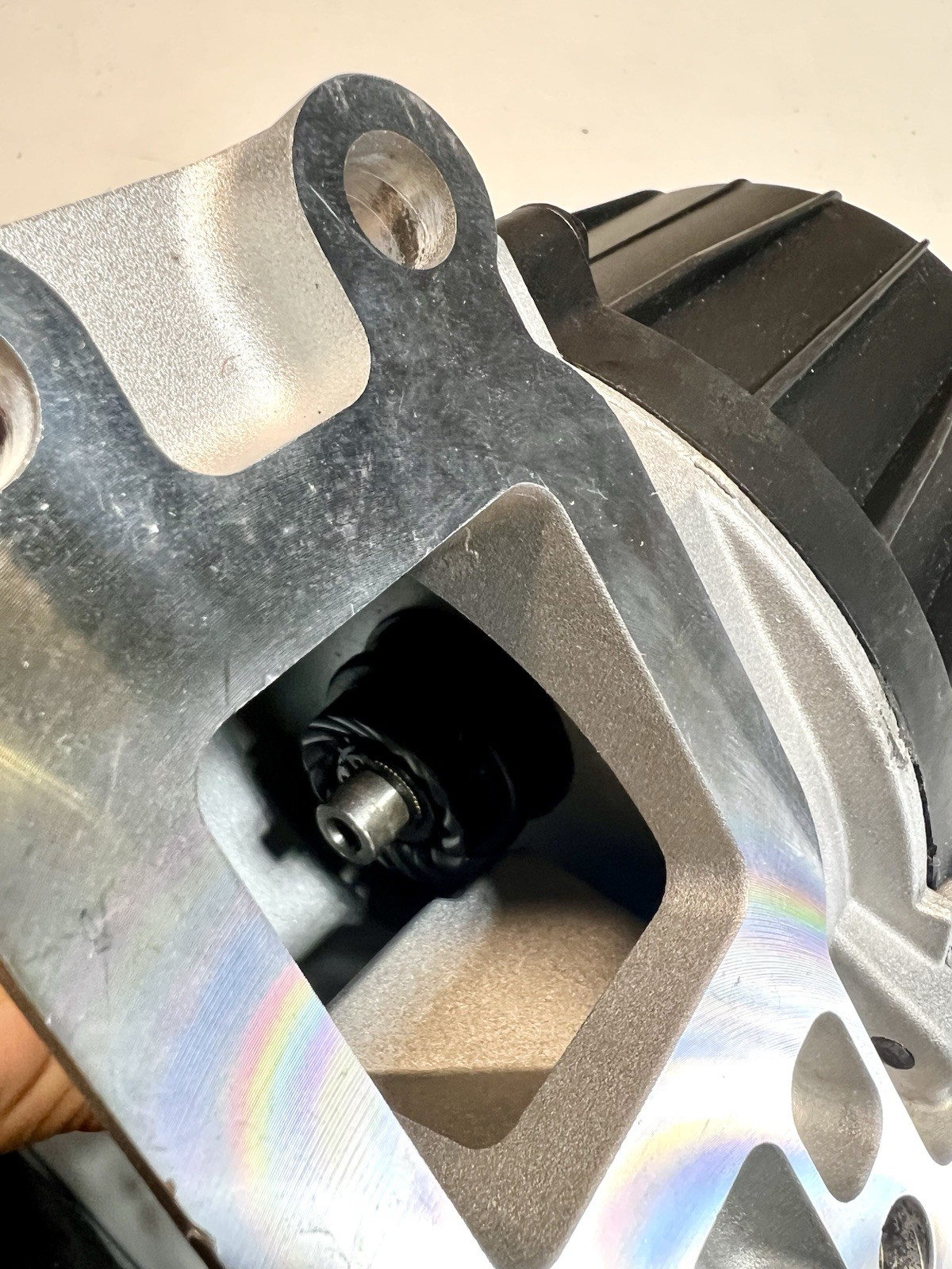 Crankcase Breather Oil Separator For Freightliner For Mack MP8 Detroit DD15 DD13