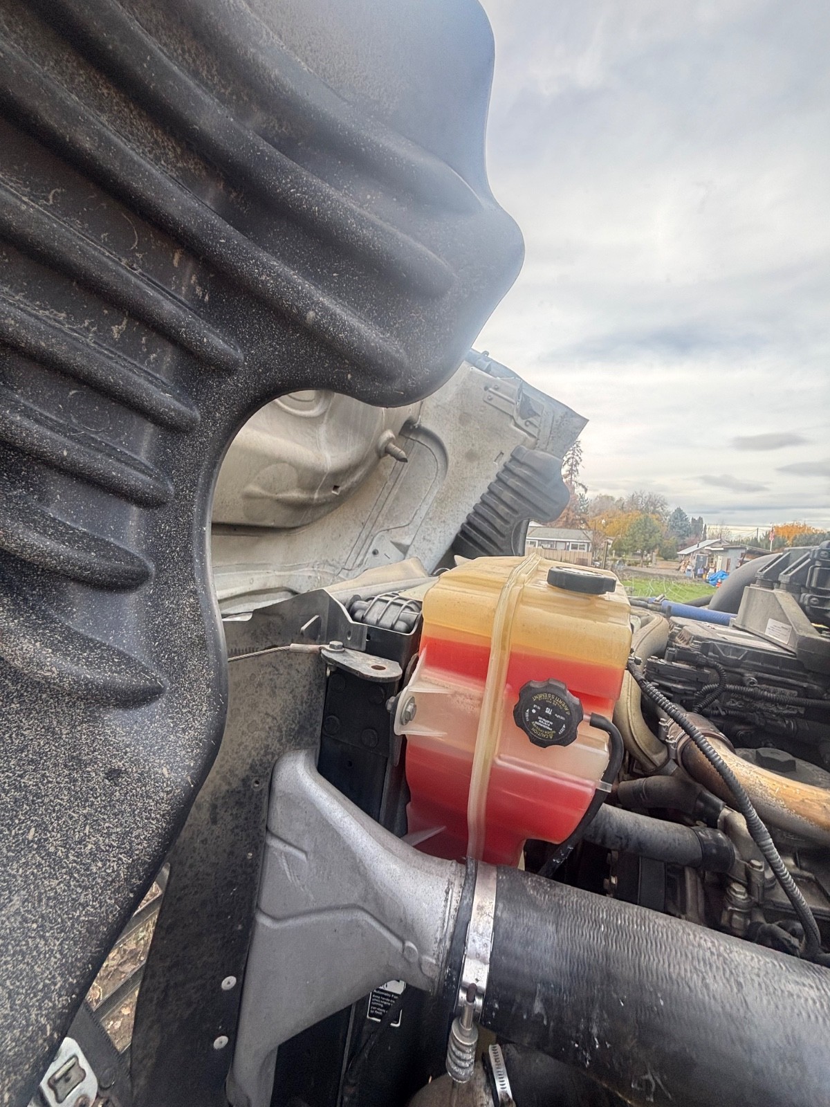 semi truck accessories and parts for 2009 freightliner cascadia
