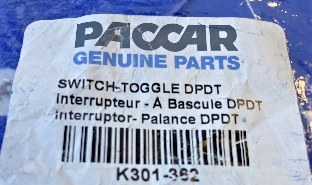 ~ NEW GENUINE OEM PACCAR KENWORTH UNIVERSAL TOGGLE SWITCH ~~ K301-362