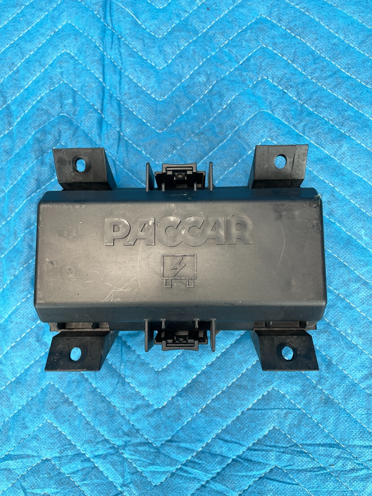 Kenworth Construction T680 Paccar Sleeper Fuse Box 2022 OEM
