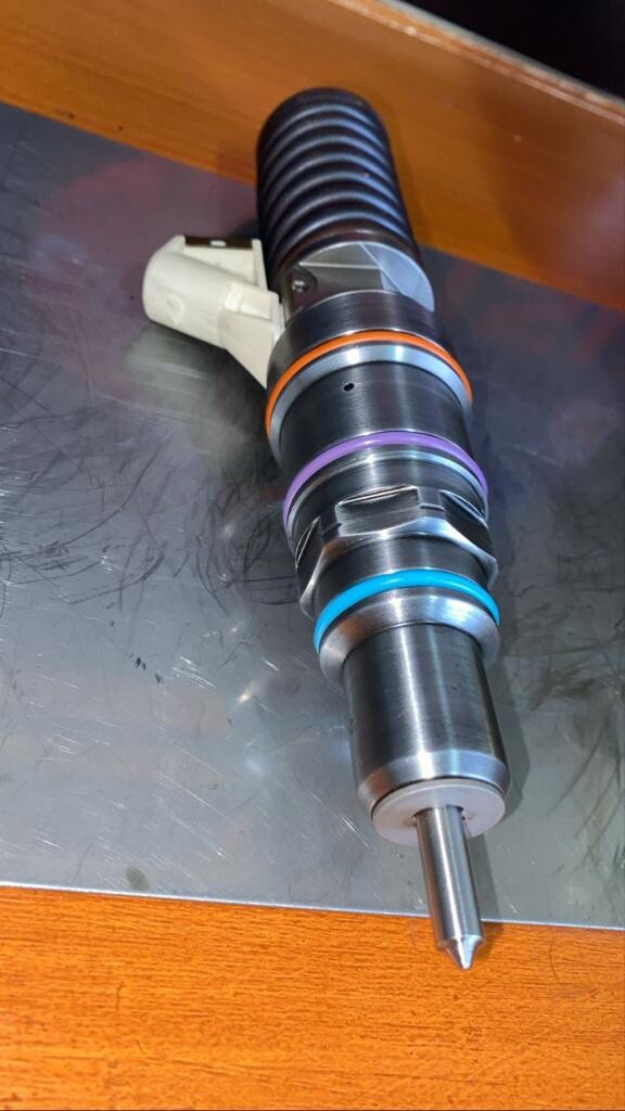 R414703003 N3 INJECTOR DETROIT DIESEL SERIES 60 14L $230Plus $120 Core Deposit
