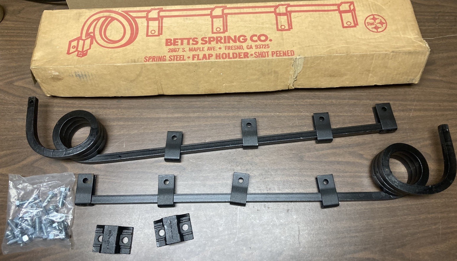 Betts Mudflap Hangers Bracket Holders Set Black Coil B23 Mudflap Bracket B711