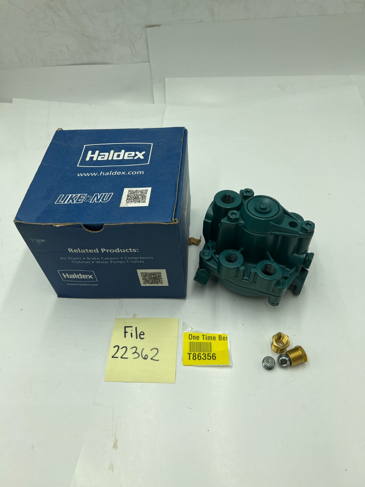 Haldex 281865X Emergency Relay Valve Supply 1 @ 3/8″ , 1 @ 3/4″ Replacement