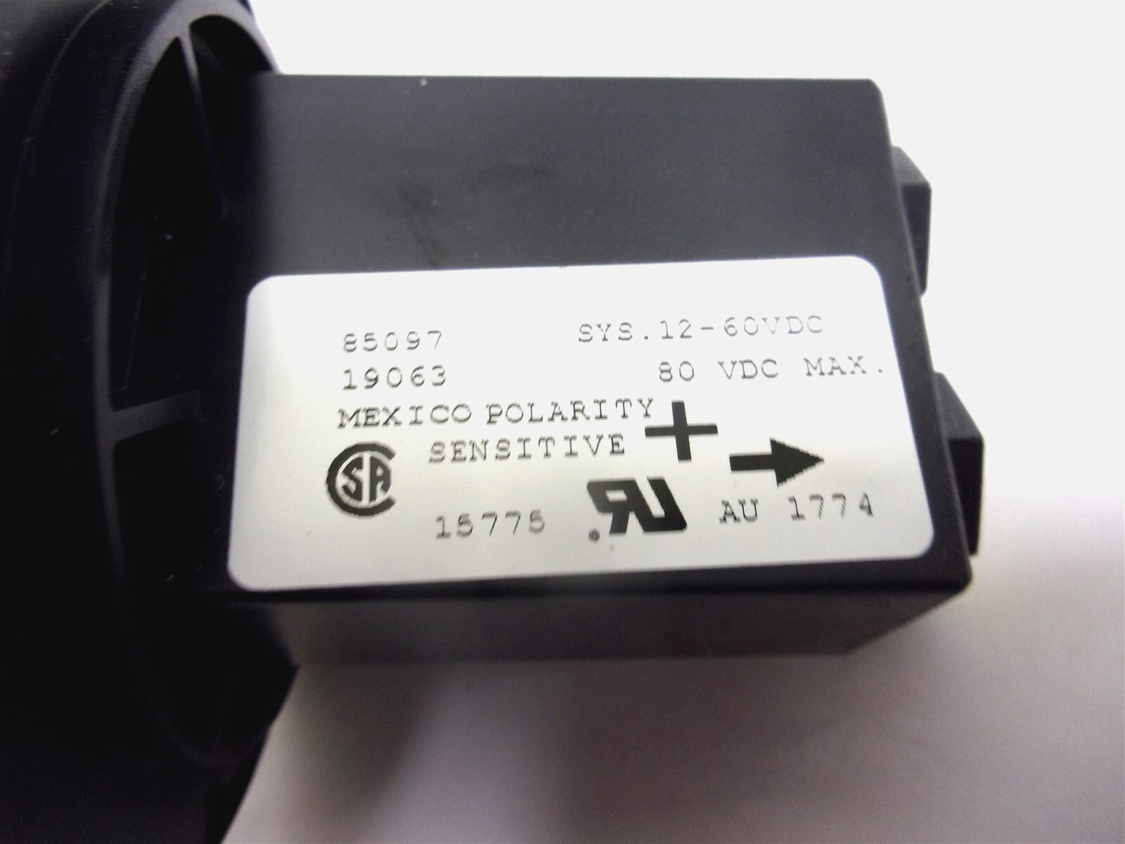 998021C2 NEW INTERNATIONAL ENGINE HOUR METER 12-60 VDC 998021C1 85097
