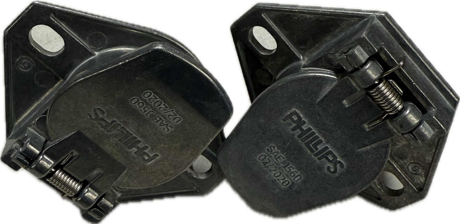 PHILLIPS 15-720 7-WAY SOCKET PLUG CONNECTOR 2 HOLE MOUNT ZINC LOT OF 2 NEW