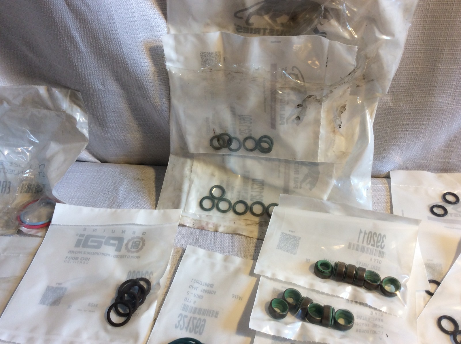 Upper Cylinder Head Gasket Kit for Caterpillar C15. #331165 Ref# 2226727 2486740