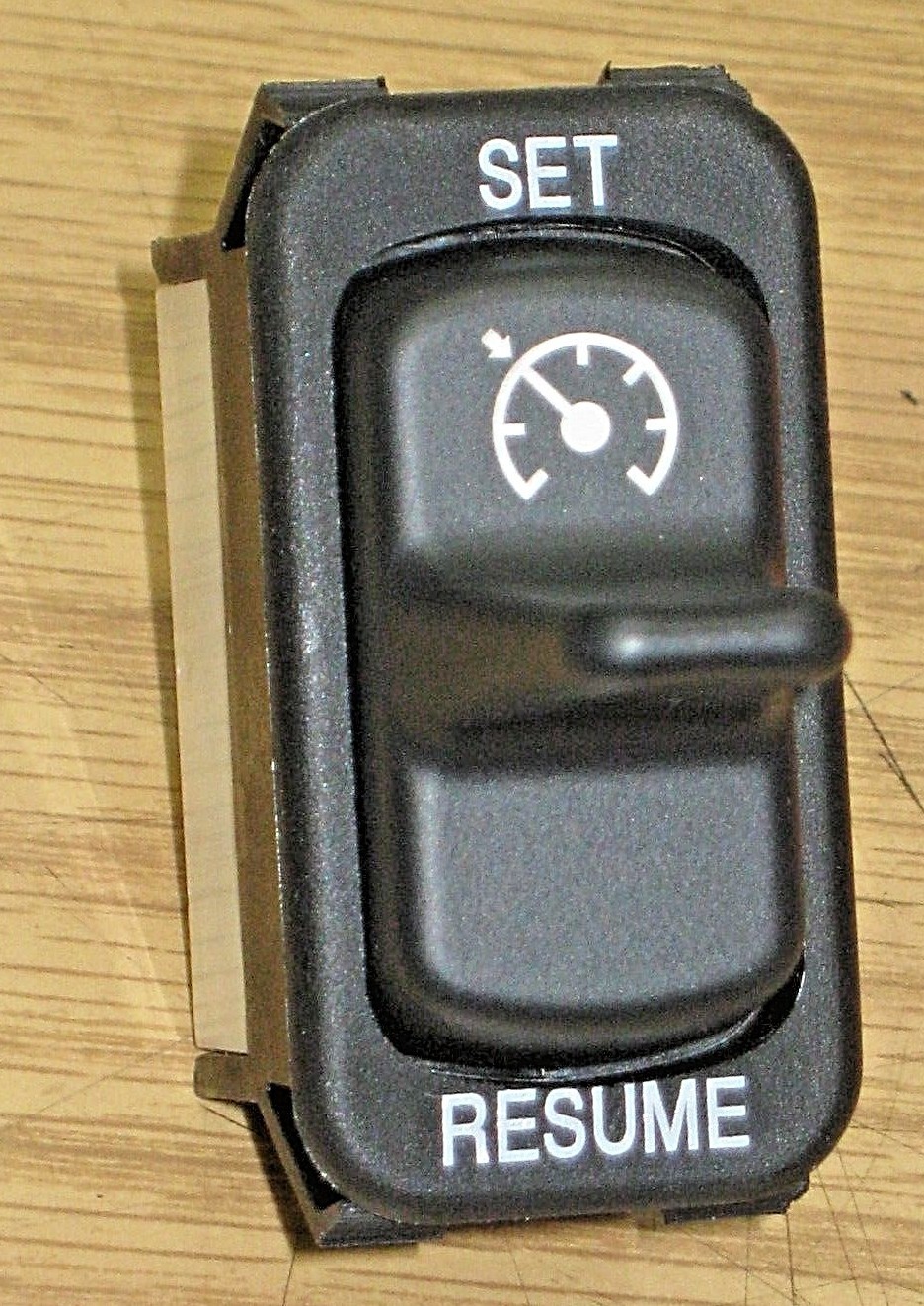 *NEW* PACCAR OEM KENWORTH CRUISE CONTROL ROCKER SWITCH p/n – P27-1127-006