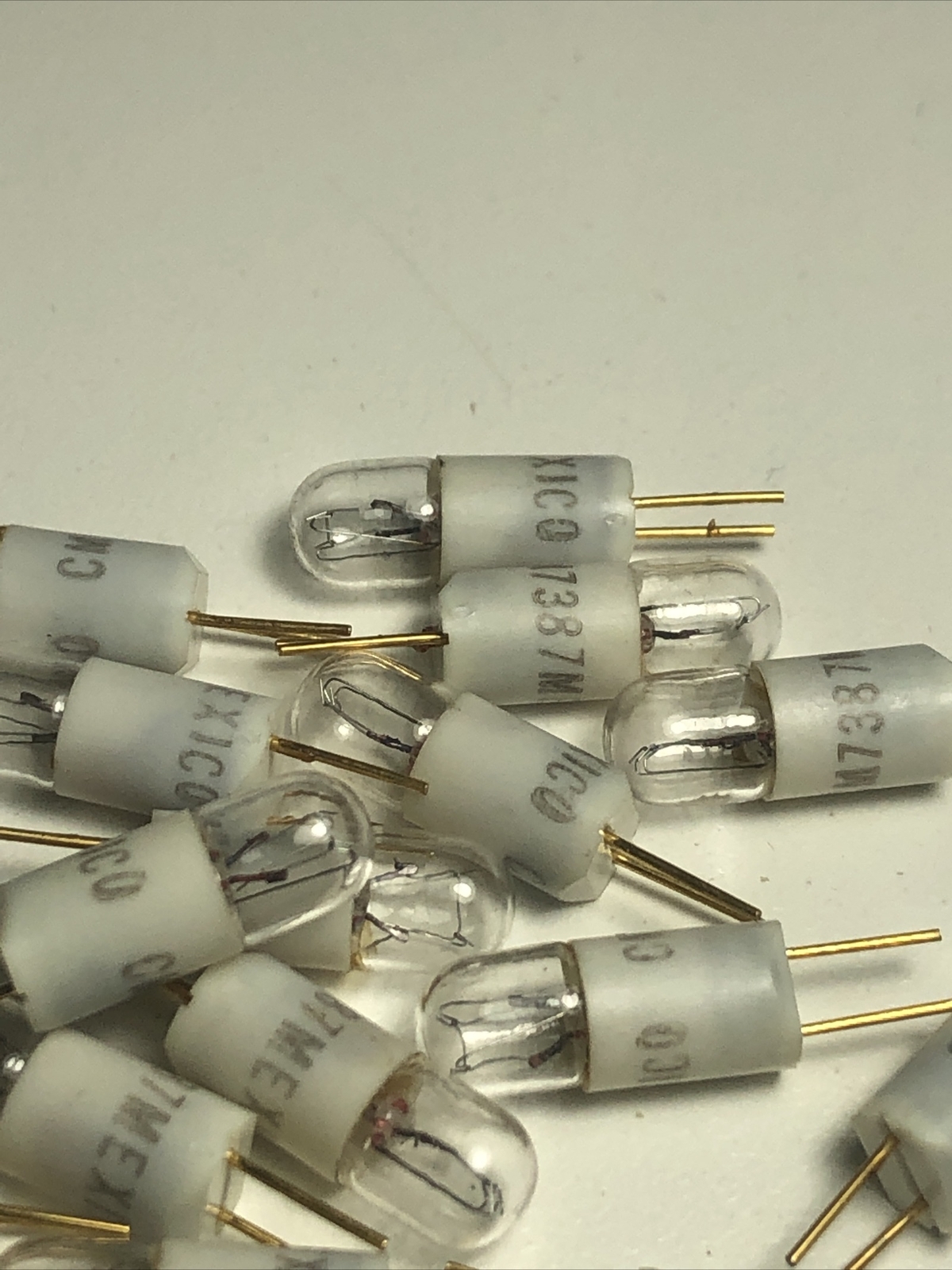 Miniature Incandescent Lamp Bulb, CM7387 LOT OF 20