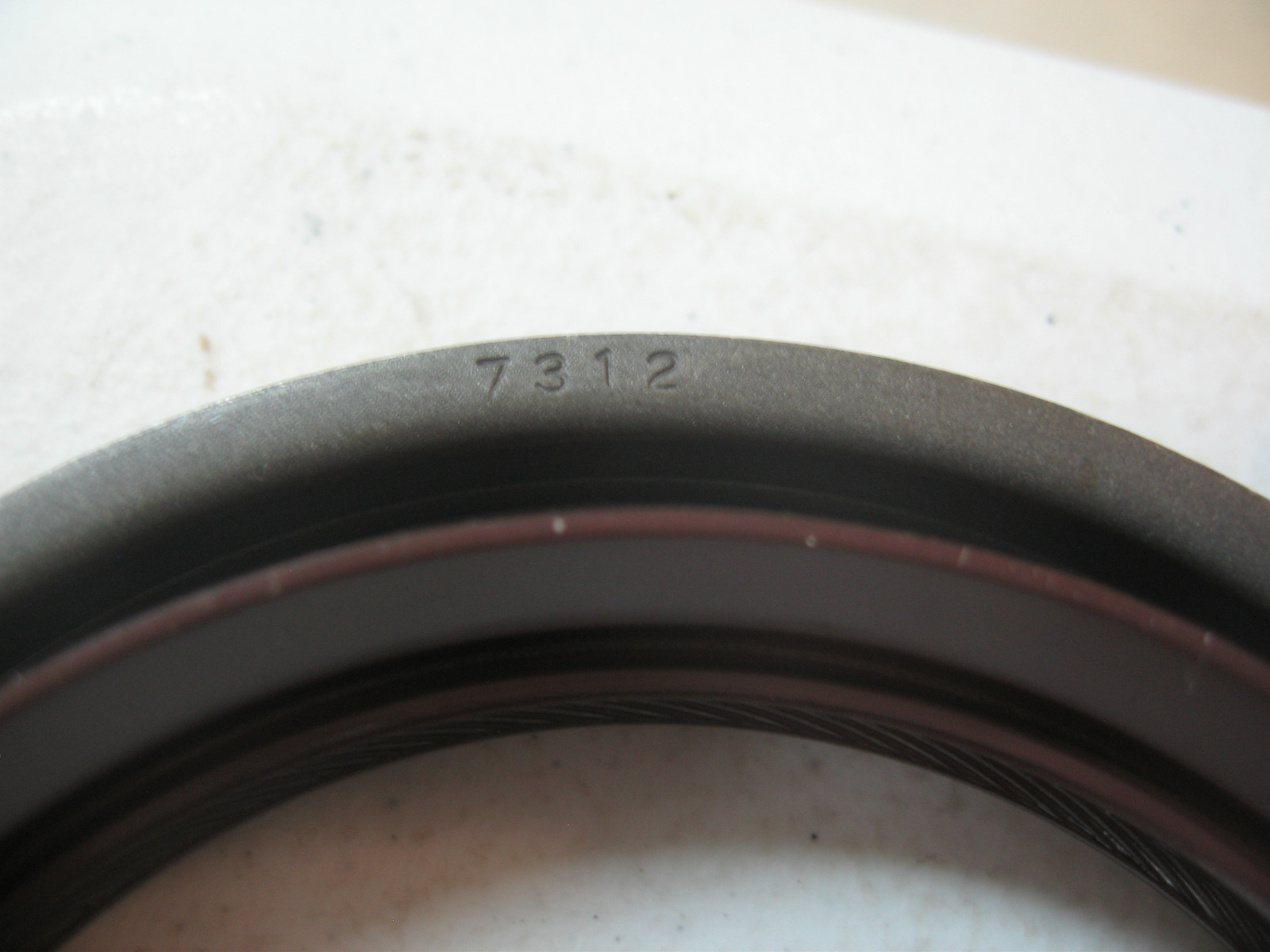 DD/DS 461 521 581 Differential Input Shaft Seal. PAI# EE73120 Ref.# Eaton 210736