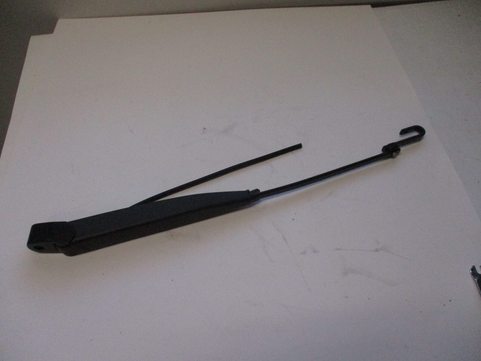 AM EQUIPMENT 1′ 7″ ARM, P/N 352-0195 ASSY, WIPER SYSTEM