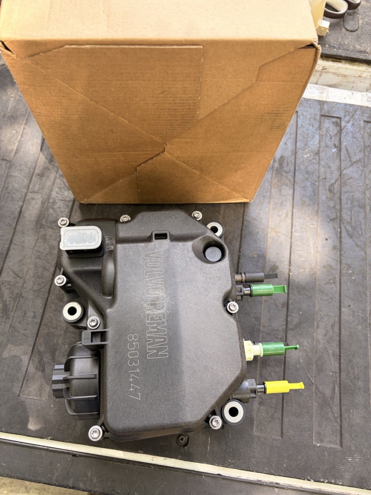 Volvo Mack Unit Pump DEF Pump 85031447 24326552 85002754 23753845