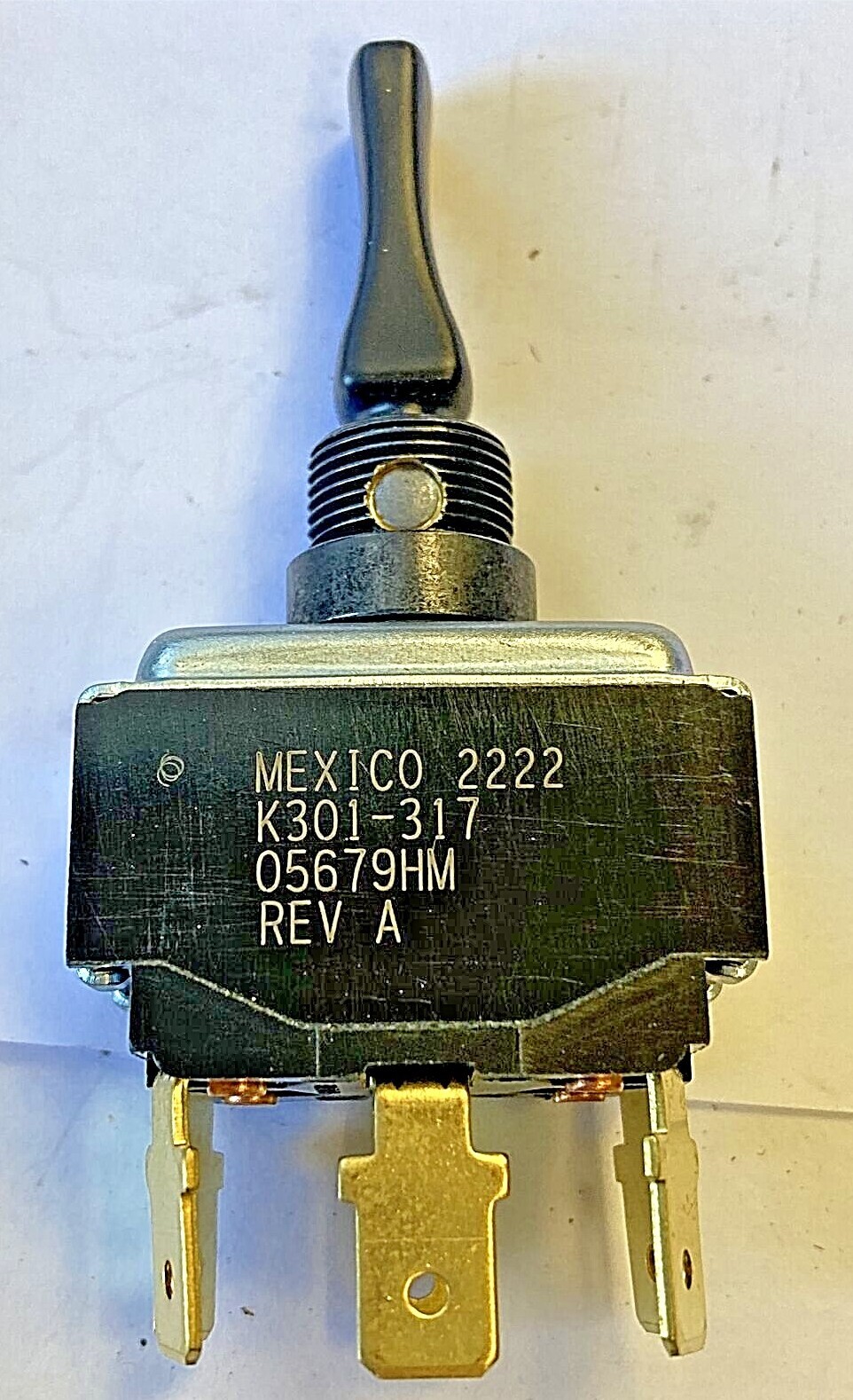 ~ NEW GENUINE OEM PACCAR KENWORTH MOMENTARY TOGGLE SWITCH ~~ K301-317