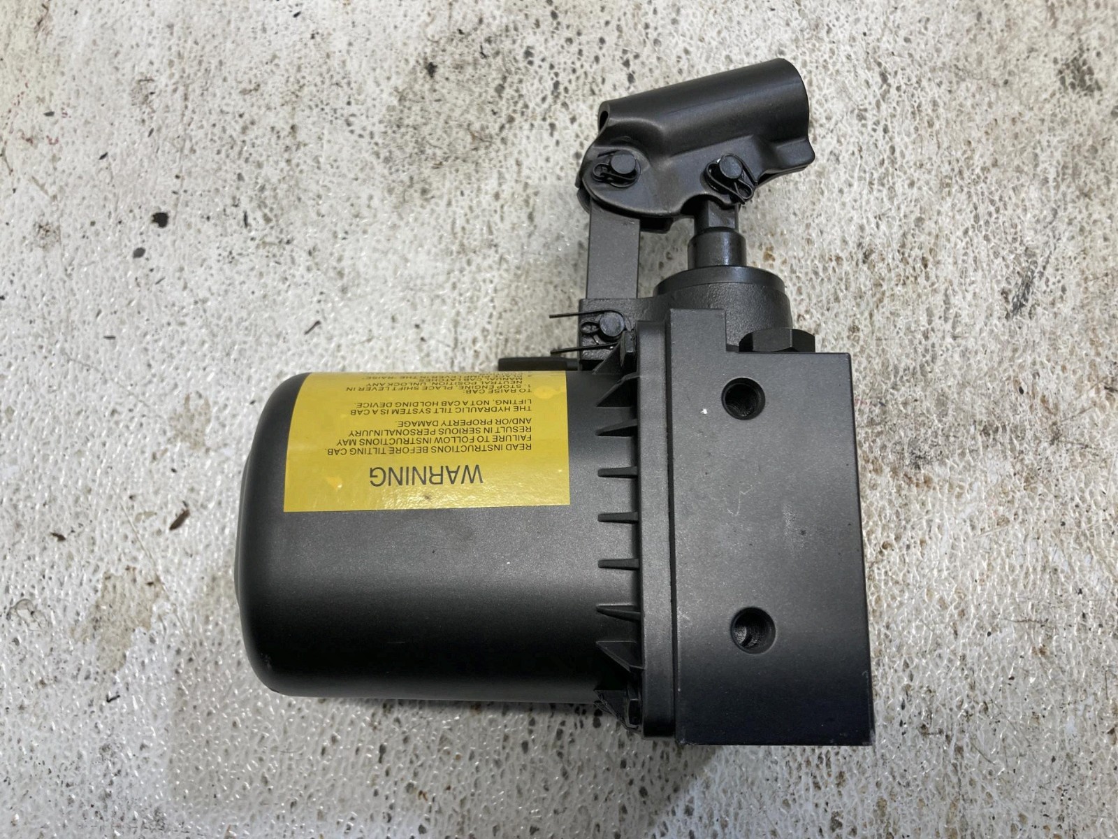 PA EM39620 Cab Jack – New 24525886 Aftermarket / Replacement Ship From US