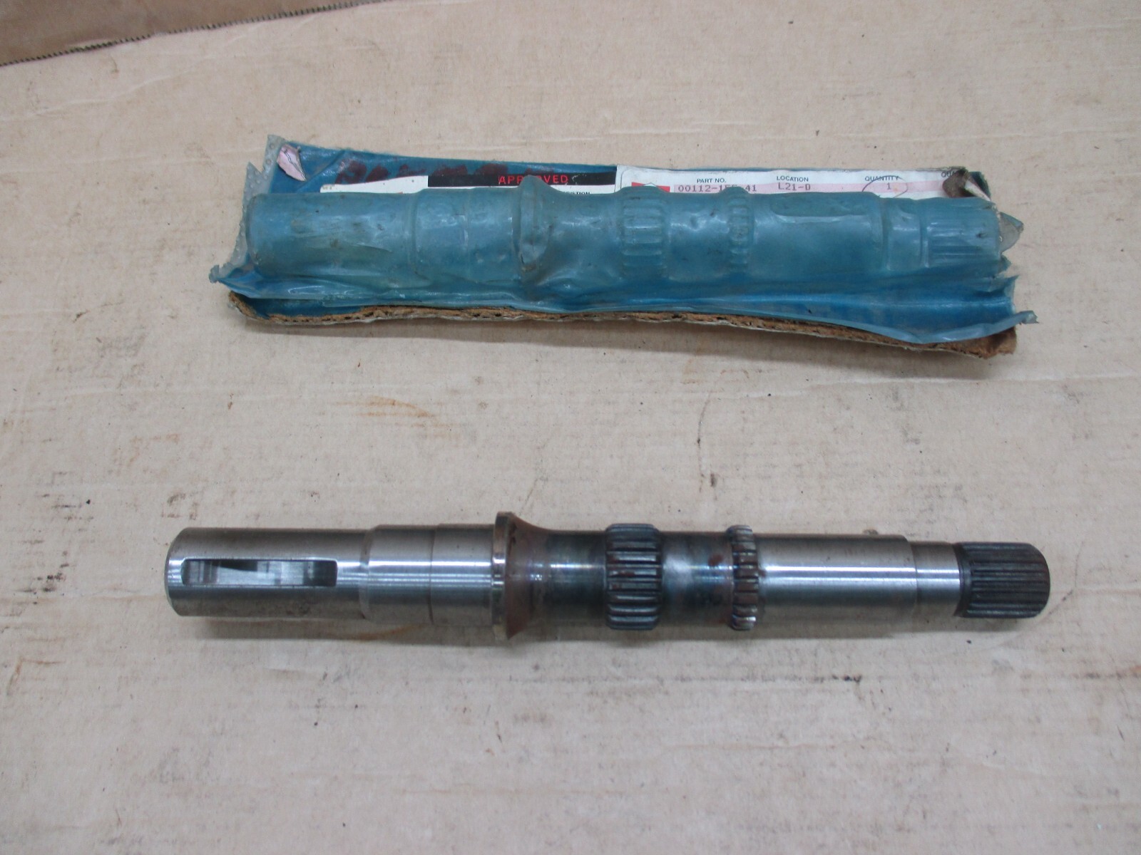 112-155-41 DRIVE SHAFT BLAW-KNOX PAVER PARTS 3102B45 PUMP SHAFT SAUER SUNDSTRAND