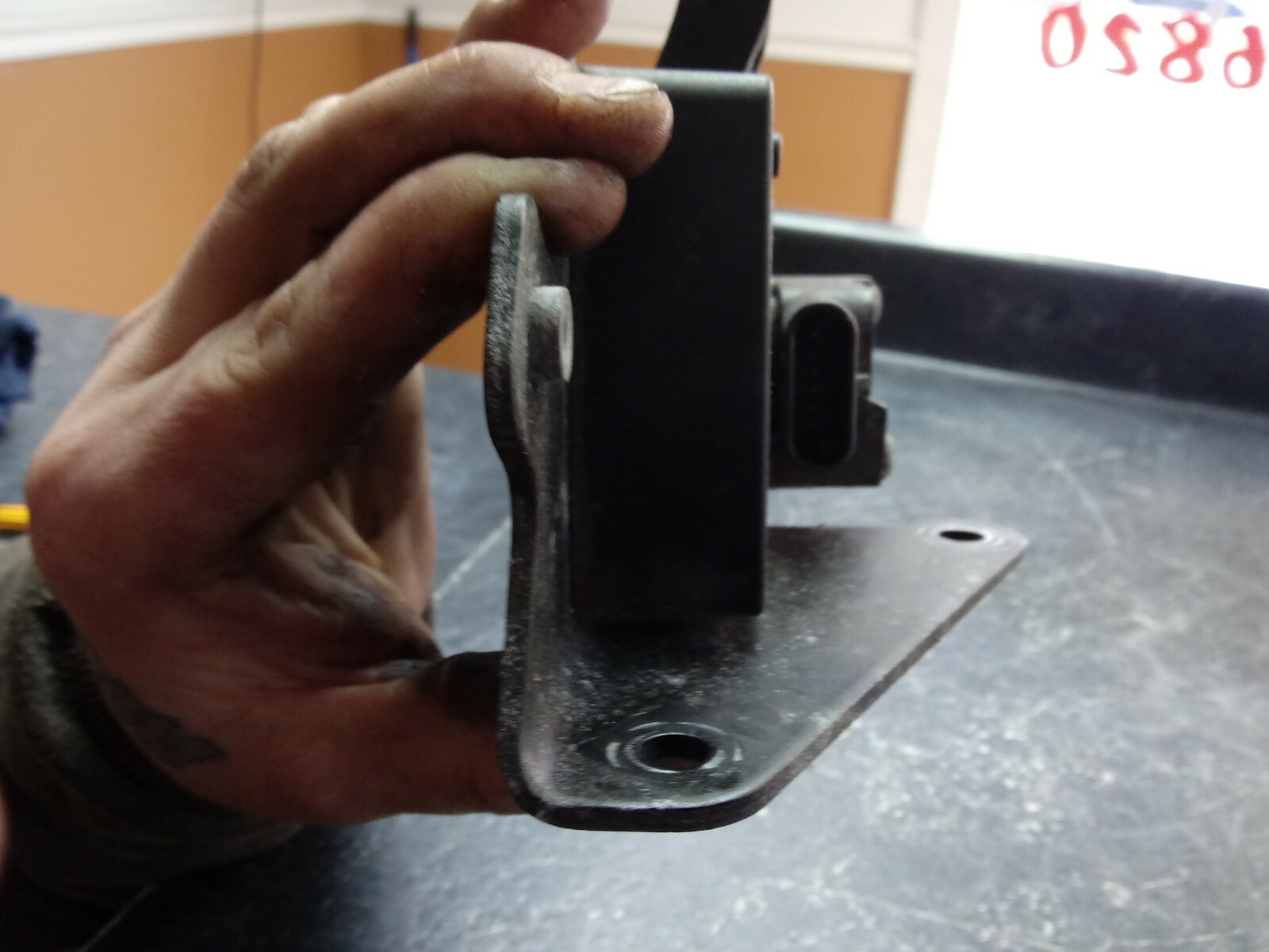 2010 INTERNATIONAL FUEL ACCELERATOR PEDAL BENDIX 5020021