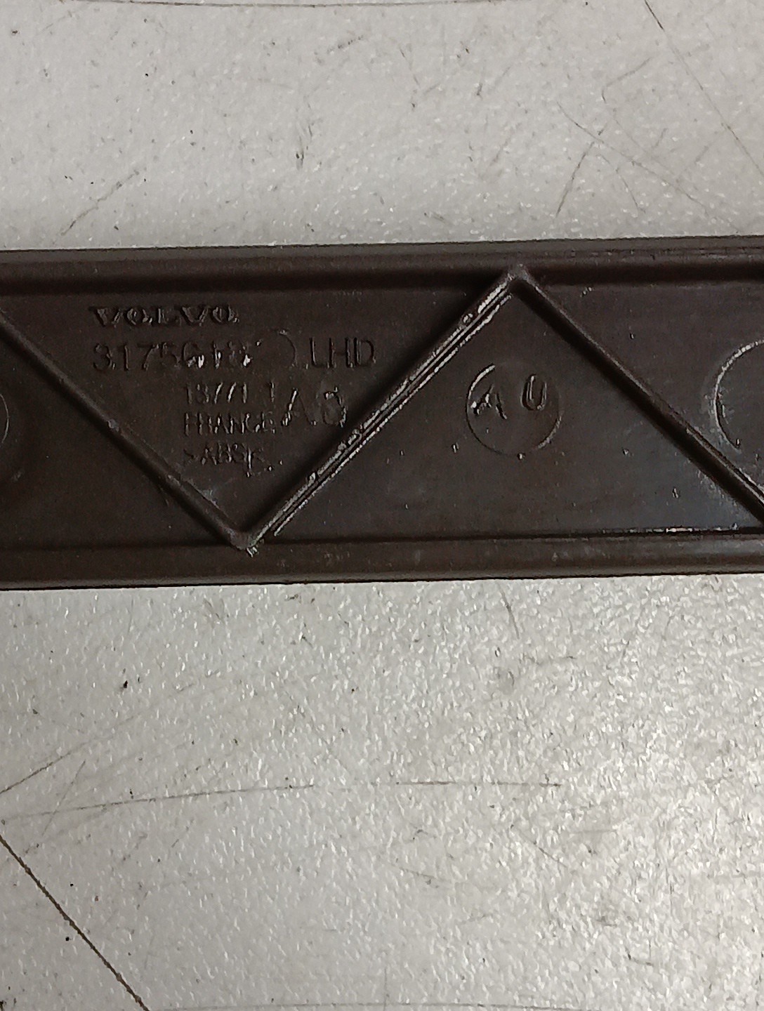 Volvo OEM Exterior Trim Panel 21488783 Item #3238
