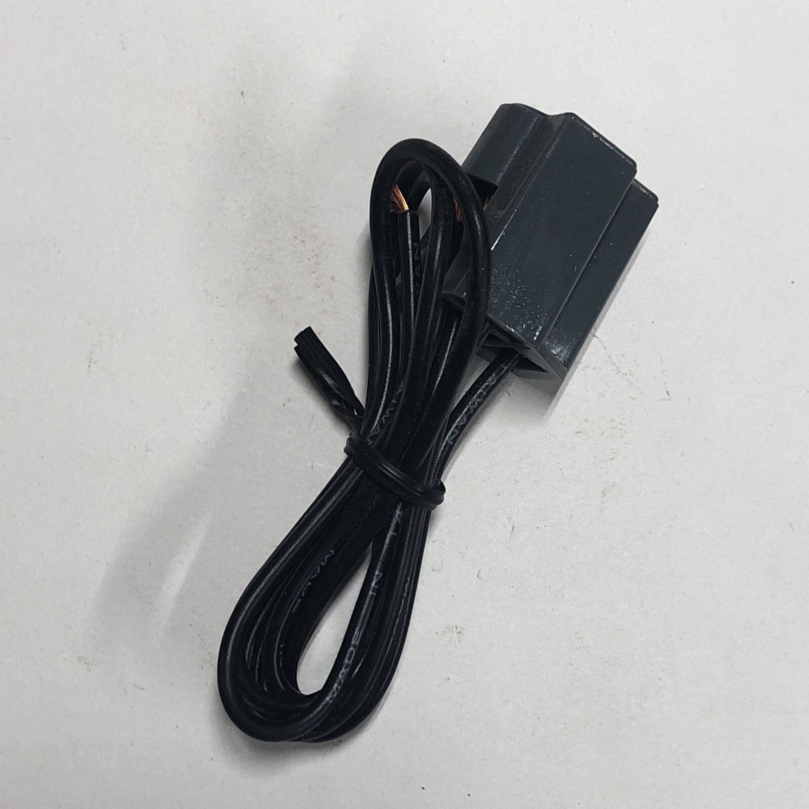 Standard S-526 Pigtail Socket; S526