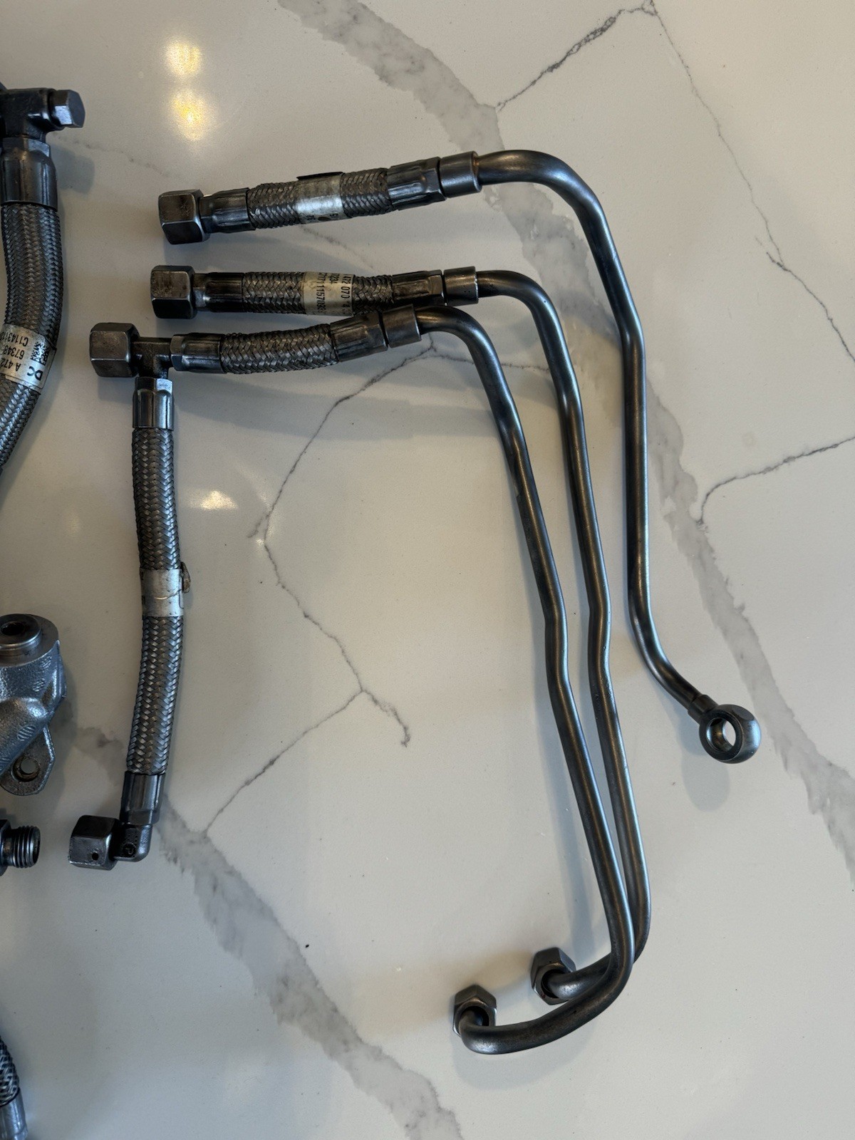 Detroit Diesel DD15 Fuel Lines And Fuel Flanges Used