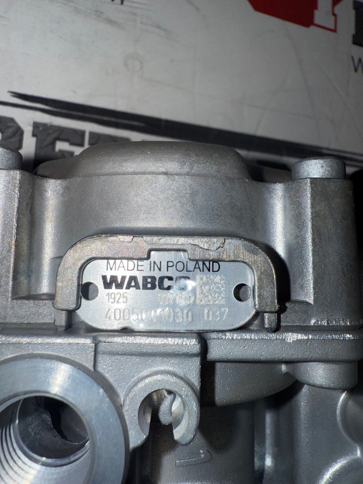 ABS ECU Valve Assembly S4005001030 4005001030 Genuine Wabco not aftermarket