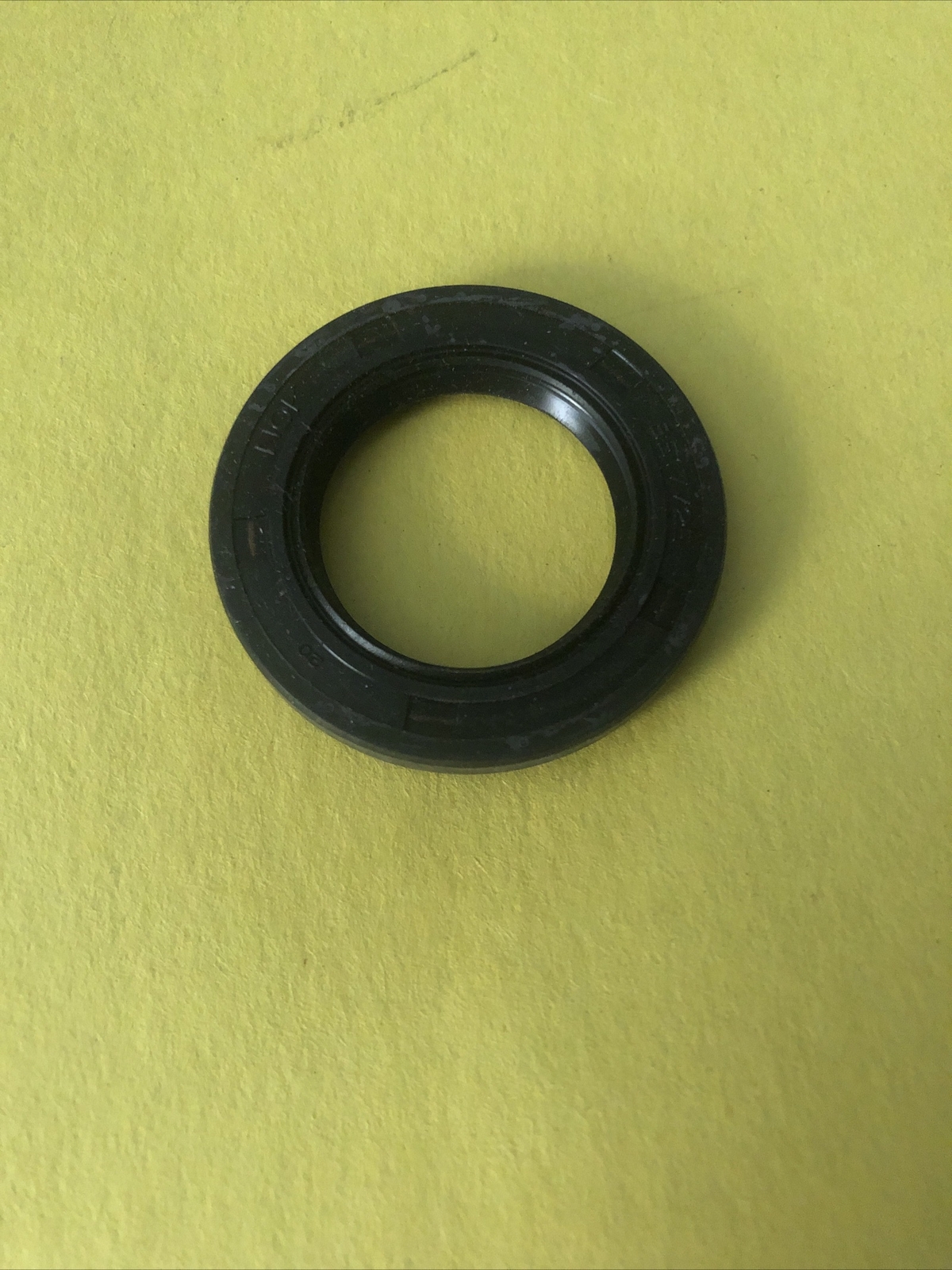 NEW Federal Mogul National Oil Seal 222835, Wheel Seal *FREE SHIPPING*
