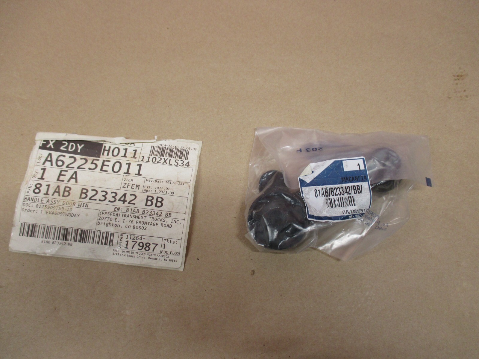 81AB-B223342-BB WINDOW CRANK FORD MOTORCRAFT NEW