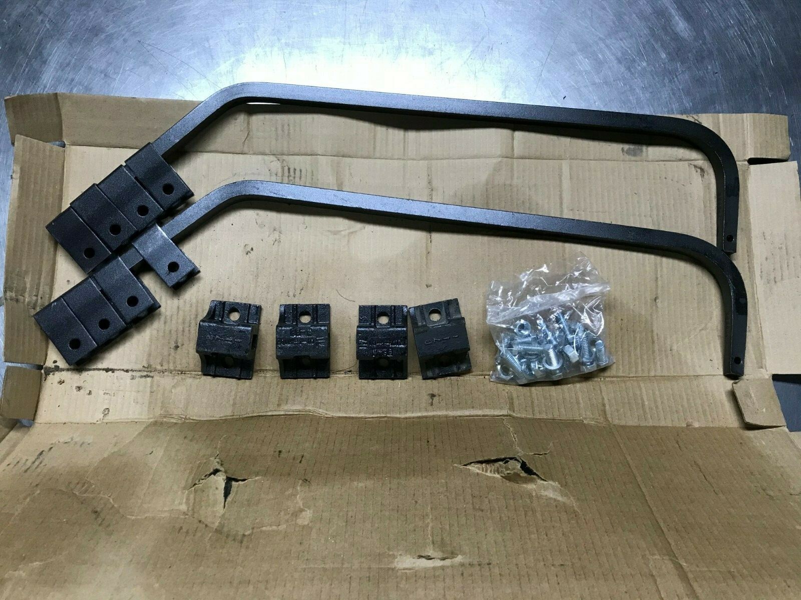 B35 BETTS Spring Steel FLAP HANGER Pair & Hardware BTS-B35