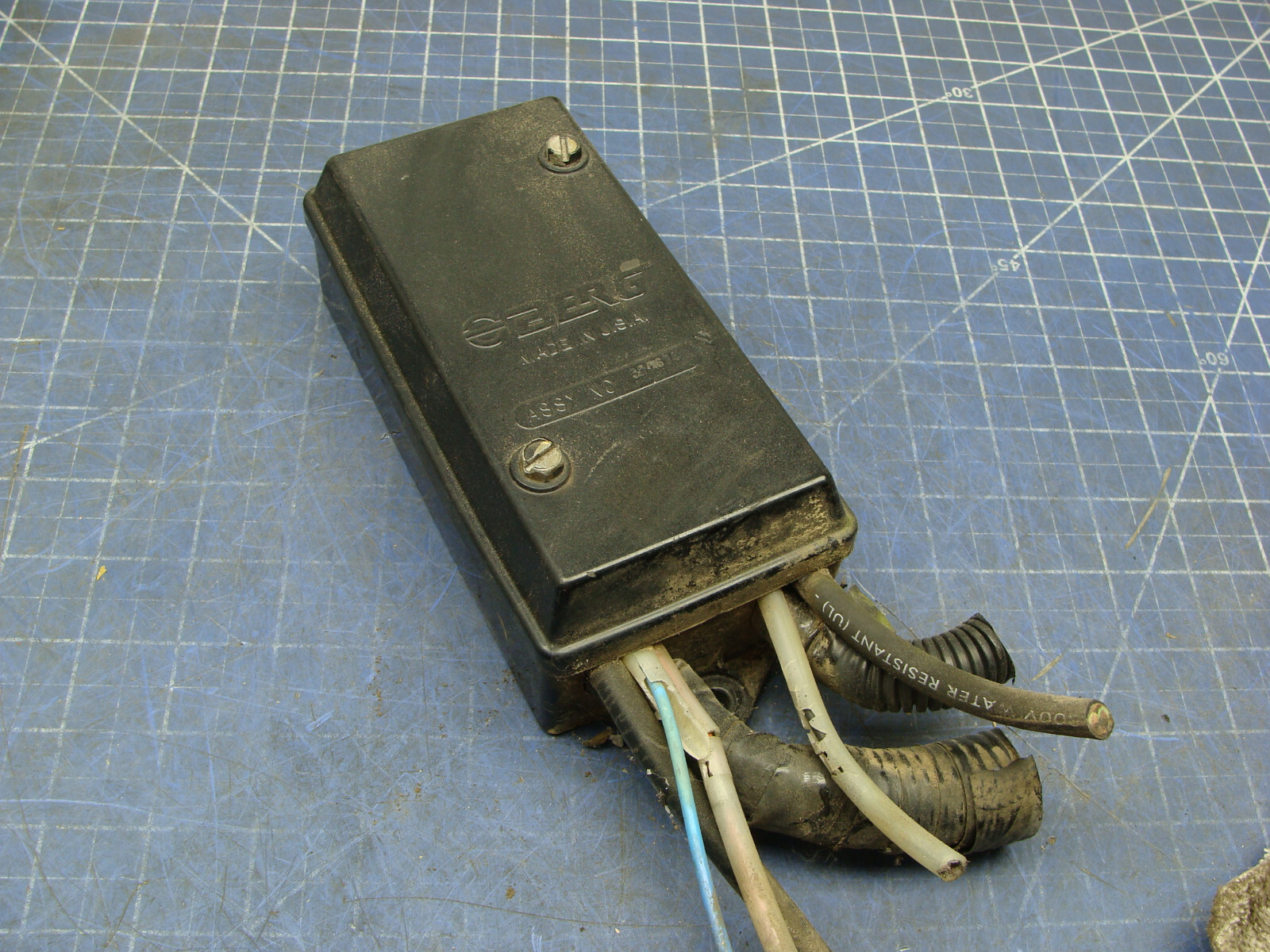 BERG 300634 JUNCTION BOX PULL FROM 2003 CRANE CARRIER LDT2-40