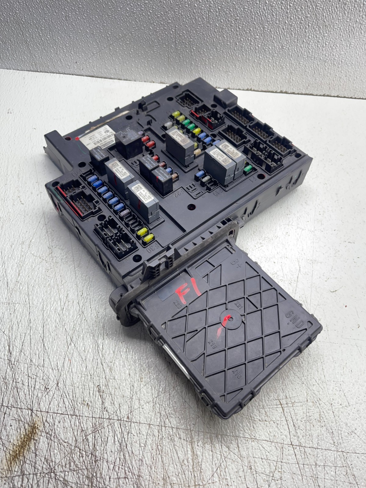 15 FREIGHTLINER CASCADIA CAB CONTROL MODULE CECU P/N A06-75981-002 SAM CABIN OEM