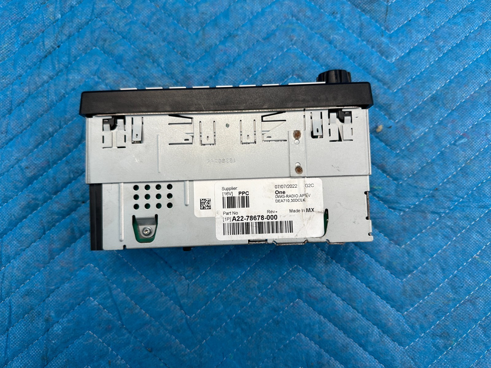 OEM Freightliner M2 112 Radio DEA710 AM/FM/WB/BT/USB/30D 2023