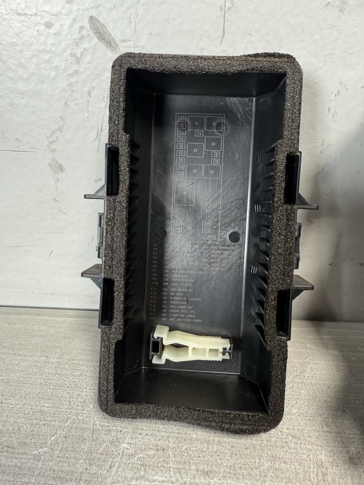 2019 Peterbilt 579 Paccar Fuse Box Sleeper PDC P27-1135-0110 *1988*