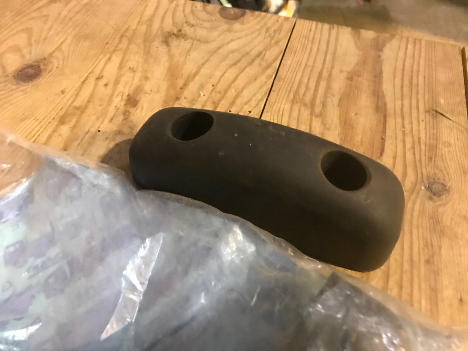 Military Commercial fits LEYLAND DAF or other FBU4874 Tailgate rubber stop H23