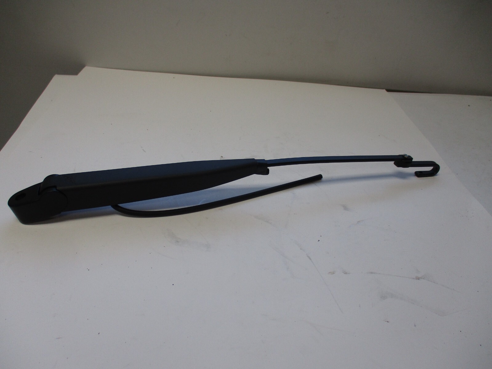 AM EQUIPMENT 1′ 7″ ARM, P/N 352-0195 ASSY, WIPER SYSTEM