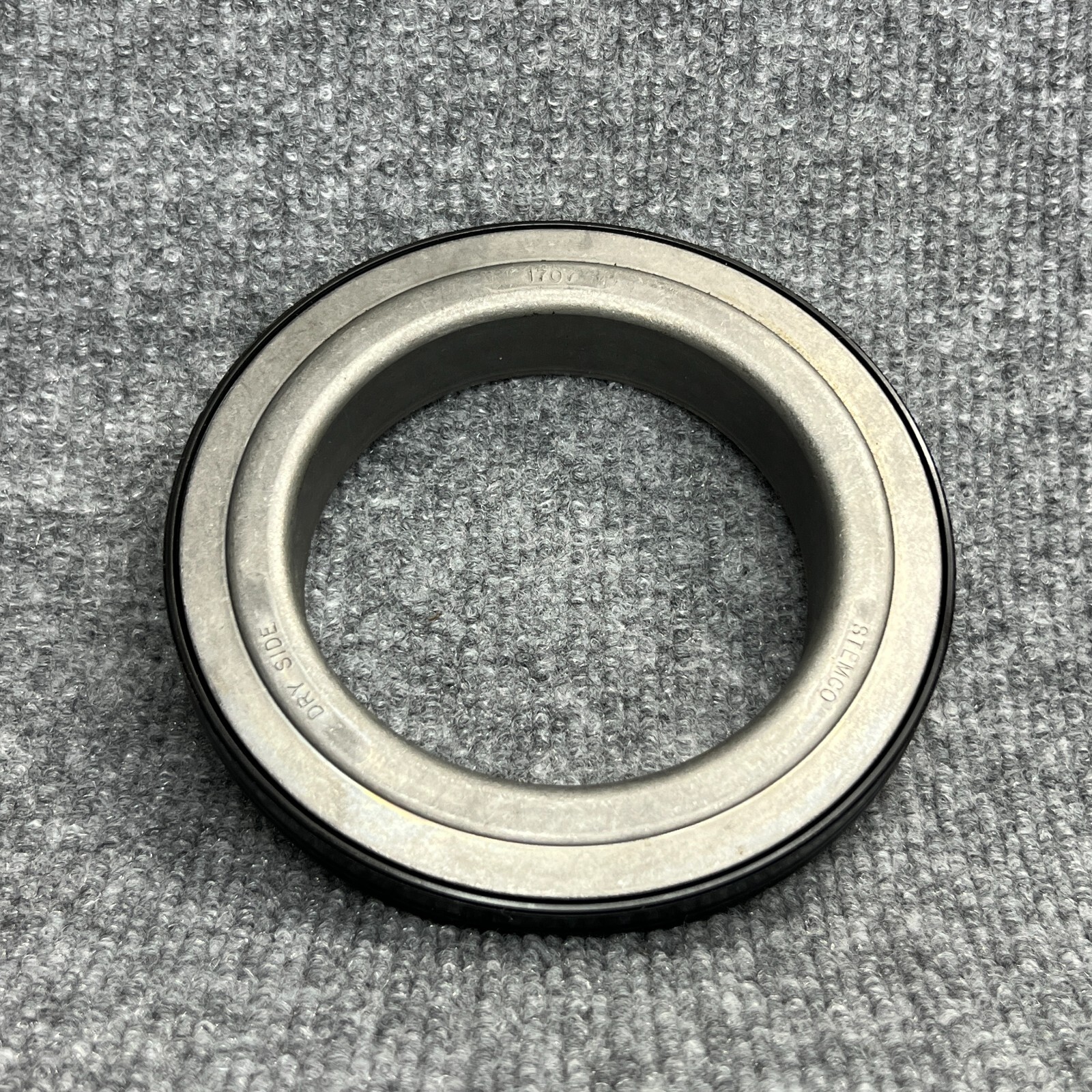 Stemco 309-0912 Oil Seal and Wear Sleeve